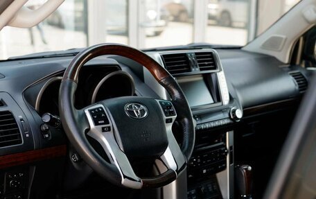 Toyota Land Cruiser Prado 150 рестайлинг 2, 2010 год, 3 250 000 рублей, 11 фотография