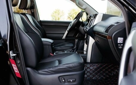 Toyota Land Cruiser Prado 150 рестайлинг 2, 2010 год, 3 250 000 рублей, 23 фотография