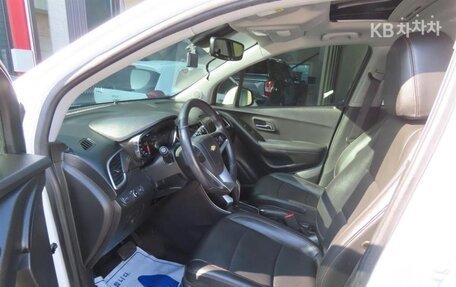 Chevrolet Trax, 2021 год, 1 170 000 рублей, 6 фотография