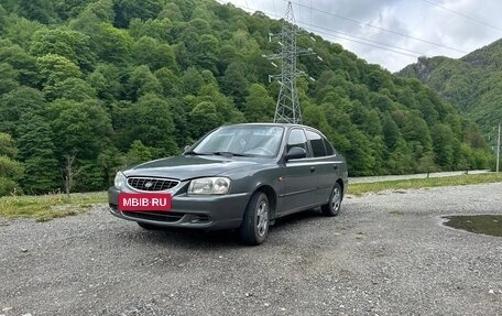 Hyundai Accent II, 2005 год, 390 000 рублей, 2 фотография