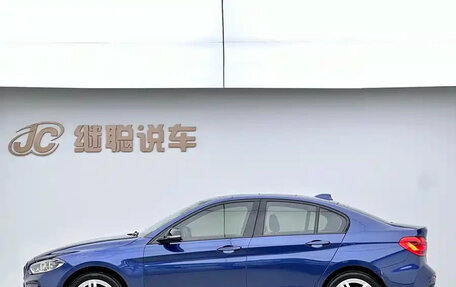 BMW 1 серия, 2021 год, 1 300 000 рублей, 8 фотография