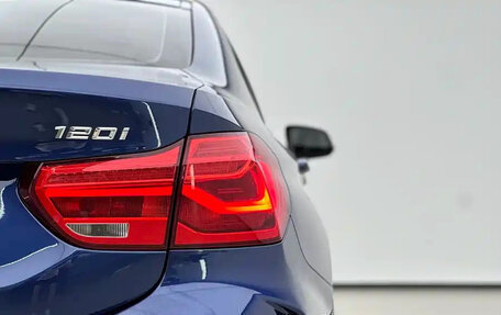 BMW 1 серия, 2021 год, 1 300 000 рублей, 13 фотография