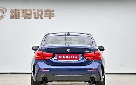 BMW 1 серия, 2021 год, 1 300 000 рублей, 9 фотография