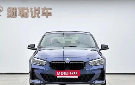 BMW 1 серия, 2021 год, 1 300 000 рублей, 2 фотография