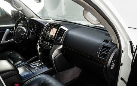 Toyota Land Cruiser 200, 2012 год, 3 650 000 рублей, 18 фотография