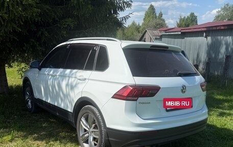 Volkswagen Tiguan II, 2017 год, 2 250 000 рублей, 3 фотография
