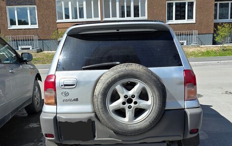 Toyota RAV4, 2001 год, 550 000 рублей, 4 фотография