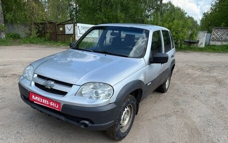 Chevrolet Niva I рестайлинг, 2013 год, 350 000 рублей, 1 фотография