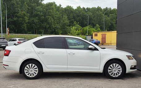 Skoda Octavia, 2017 год, 1 900 000 рублей, 5 фотография