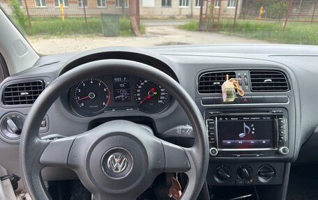 Volkswagen Polo VI (EU Market), 2013 год, 920 000 рублей, 10 фотография