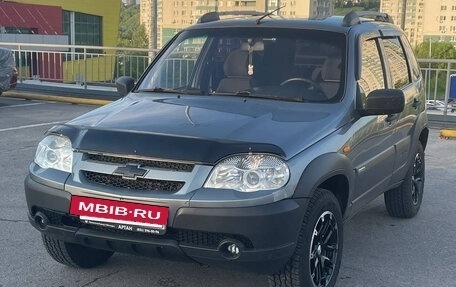 Chevrolet Niva I рестайлинг, 2010 год, 550 000 рублей, 5 фотография