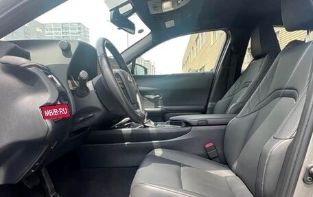 Lexus UX I, 2022 год, 4 100 000 рублей, 8 фотография