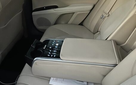 Toyota Camry, 2019 год, 2 200 000 рублей, 7 фотография