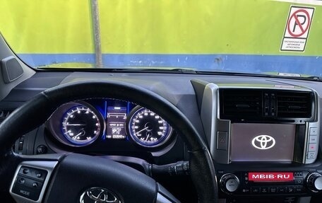 Toyota Land Cruiser Prado 150 рестайлинг 2, 2011 год, 2 350 000 рублей, 4 фотография