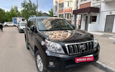 Toyota Land Cruiser Prado 150 рестайлинг 2, 2011 год, 2 350 000 рублей, 2 фотография