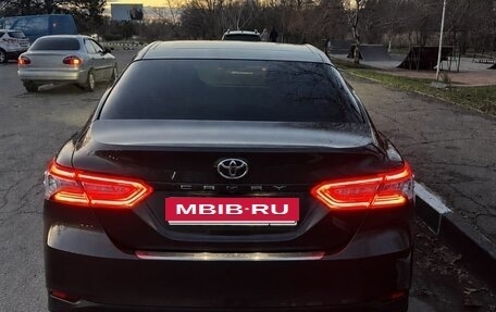 Toyota Camry, 2019 год, 2 200 000 рублей, 2 фотография