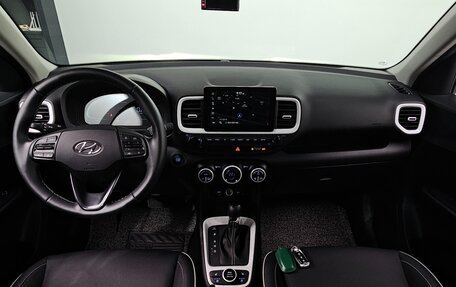Hyundai Venue I, 2023 год, 1 650 000 рублей, 5 фотография
