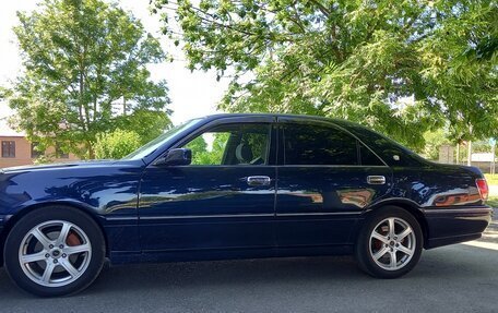 Toyota Crown, 2002 год, 800 000 рублей, 2 фотография