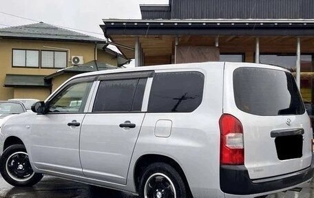 Toyota Probox I, 2022 год, 1 056 000 рублей, 2 фотография