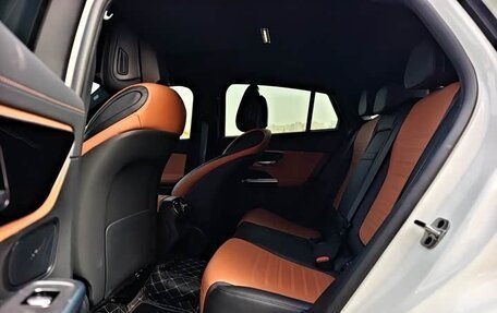 Mercedes-Benz GLC, 2024 год, 6 270 000 рублей, 15 фотография