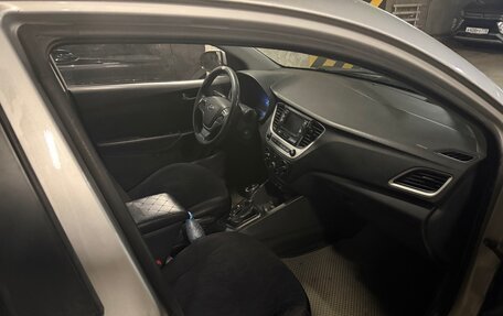 Hyundai Solaris II рестайлинг, 2017 год, 650 000 рублей, 9 фотография