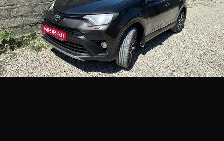 Toyota RAV4, 2018 год, 2 199 000 рублей, 2 фотография