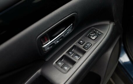 Mitsubishi Outlander III рестайлинг 3, 2018 год, 2 150 000 рублей, 7 фотография