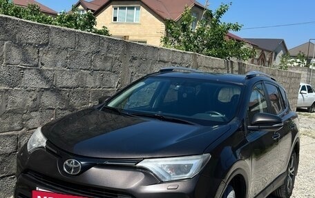 Toyota RAV4, 2018 год, 2 199 000 рублей, 8 фотография