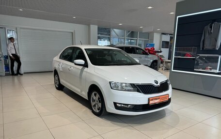 Skoda Rapid I, 2018 год, 1 389 000 рублей, 3 фотография