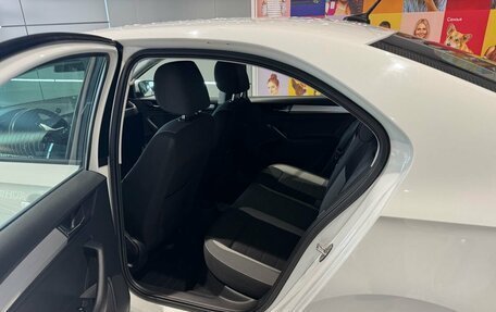 Skoda Rapid I, 2018 год, 1 389 000 рублей, 13 фотография