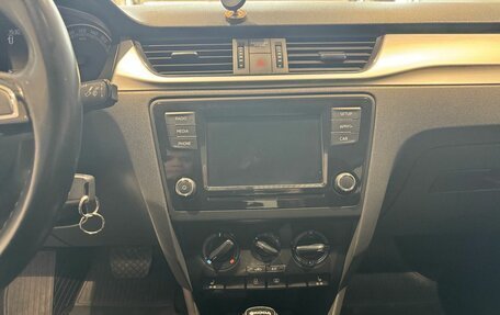 Skoda Rapid I, 2018 год, 1 389 000 рублей, 11 фотография