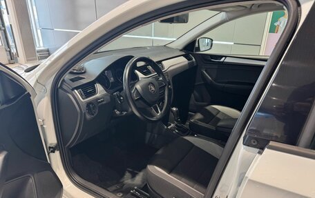 Skoda Rapid I, 2018 год, 1 389 000 рублей, 8 фотография