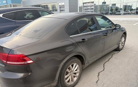 Volkswagen Passat B8 рестайлинг, 2015 год, 1 844 000 рублей, 3 фотография