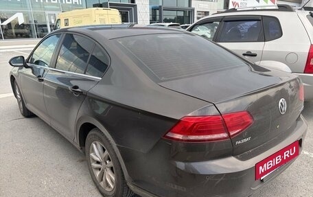 Volkswagen Passat B8 рестайлинг, 2015 год, 1 844 000 рублей, 4 фотография