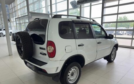 Chevrolet Niva I рестайлинг, 2013 год, 599 900 рублей, 3 фотография