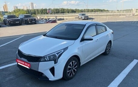 KIA Rio IV, 2021 год, 1 449 000 рублей, 2 фотография