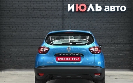 Renault Kaptur I рестайлинг, 2016 год, 1 300 000 рублей, 5 фотография