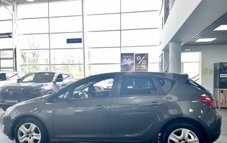 Opel Astra J, 2011 год, 779 900 рублей, 7 фотография