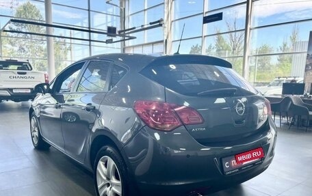 Opel Astra J, 2011 год, 779 900 рублей, 6 фотография