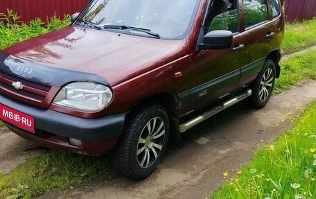 Chevrolet Niva I рестайлинг, 2003 год, 366 000 рублей, 1 фотография
