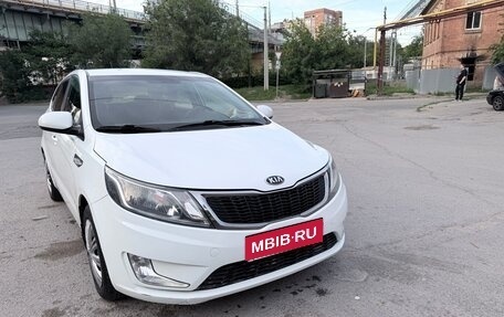 KIA Rio III рестайлинг, 2013 год, 930 000 рублей, 1 фотография