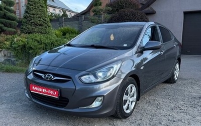 Hyundai Solaris II рестайлинг, 2012 год, 540 000 рублей, 1 фотография