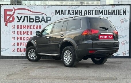 Mitsubishi Pajero Sport II рестайлинг, 2011 год, 1 800 000 рублей, 4 фотография