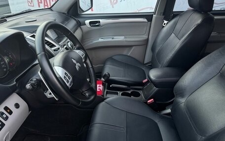 Mitsubishi Pajero Sport II рестайлинг, 2011 год, 1 800 000 рублей, 12 фотография