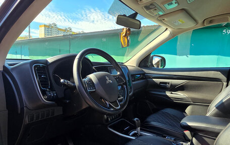 Mitsubishi Outlander III рестайлинг 3, 2019 год, 2 190 000 рублей, 2 фотография