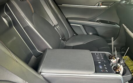 Toyota Camry, 2021 год, 3 399 000 рублей, 16 фотография