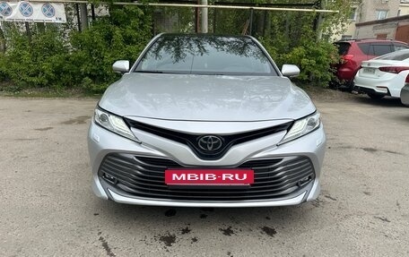 Toyota Camry, 2021 год, 3 399 000 рублей, 5 фотография