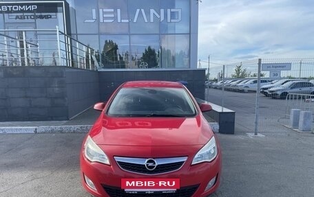 Opel Astra J, 2011 год, 650 000 рублей, 2 фотография