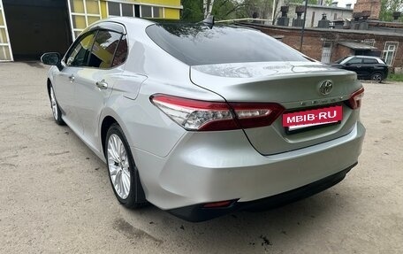 Toyota Camry, 2021 год, 3 399 000 рублей, 8 фотография