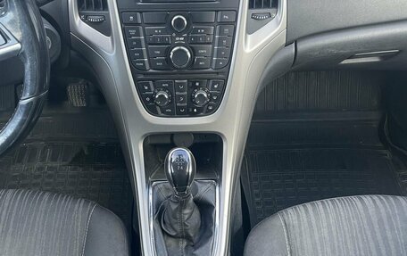 Opel Astra J, 2011 год, 650 000 рублей, 11 фотография
